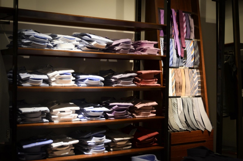 vente-LA GARDE-min_shirts_exhibition_shop_shopping_shelf_buy_business_clothing-940715